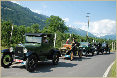 Ford Model T auf Fahrt